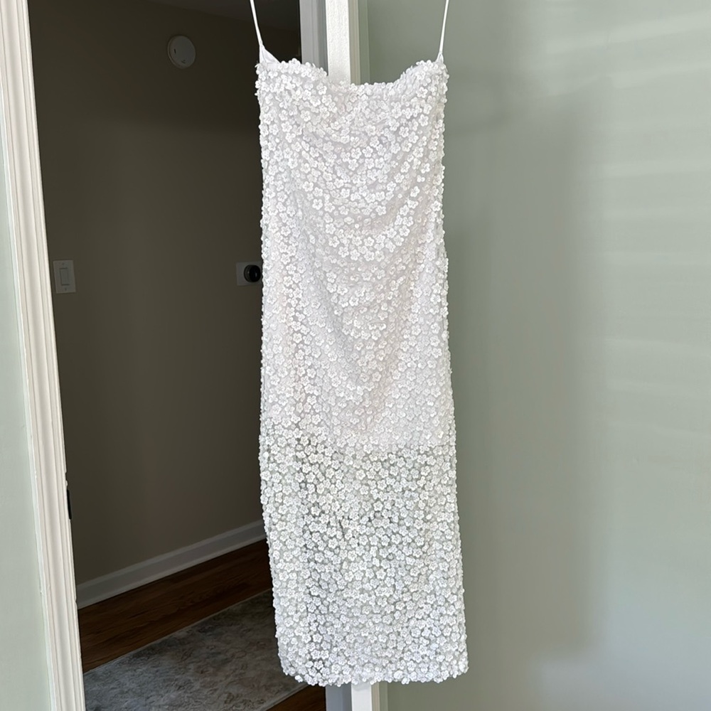12th Tribe Hannah White Floral Appliqué Midi Dress